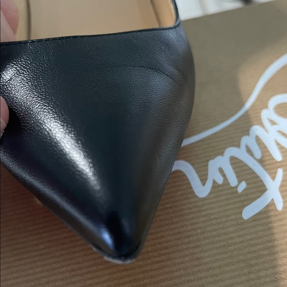 Christian Louboutin - Picture 6 of 13